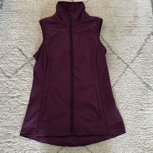 Lululemon running vest size 6